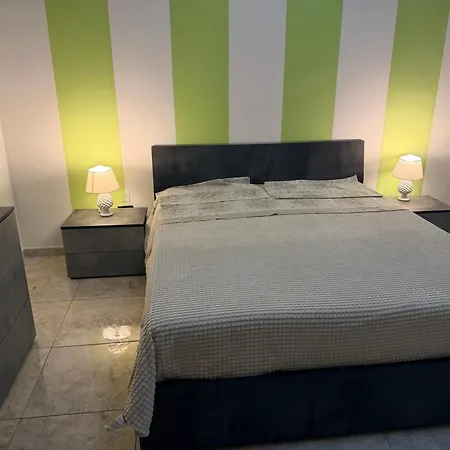 Apartament House Raffy *